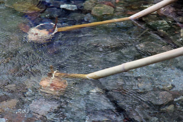 Huevo hervido en las aguas termales de la provincia de Mae Hong Son, Tailandia . — Foto de Stock