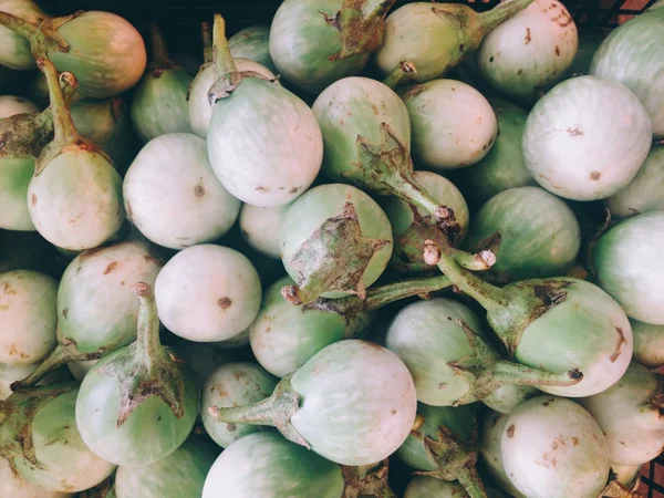 Solanum fresco sul mercato — Foto Stock