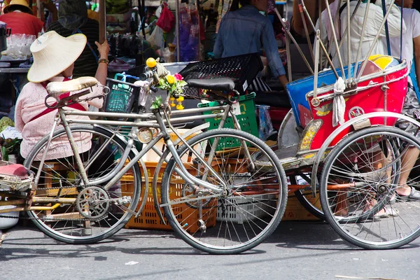 Rickshaw nella provincia di Nonthaburi, Thailandia — Foto Stock