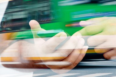 Akıllı telefon çift pozlama kullanarak