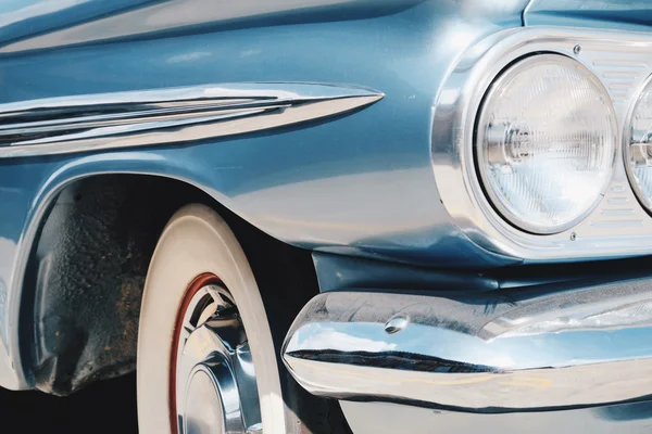 Luxo lado do carro vintage — Fotografia de Stock