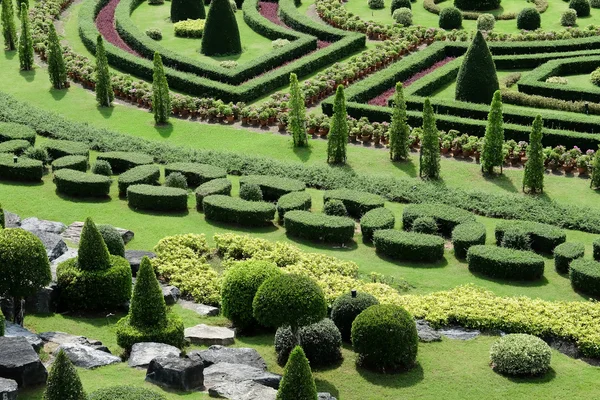 A hivatalos angol kert műkertészet — Stock Fotó