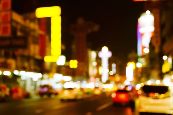 Odak ışıkları dışarı Yaowarat Road, gece — Stok fotoğraf