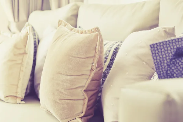 Poduszki na kanapie tło — Zdjęcie stockowe