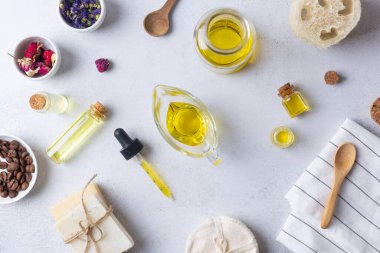 Doğal banyo aksesuarları, organik spa ve güzellik ürünleri. Sıfır atık, plastiksiz konsept. Düz yatıyordu