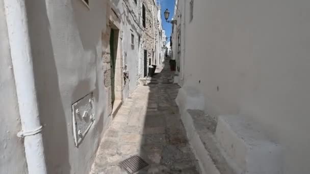 Ostuni Apulien Italien Augusti 2021 Pov Bilder Promenader Genom Vita — Stockvideo