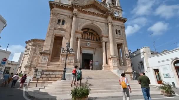Alberobello Puglia Talya Ağustos 2021 Aziz Cosmas Damian Katedral Bazilikası — Stok video