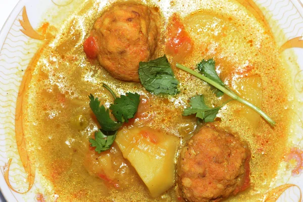 Placa Comida Asiática Pollo Kofta Verduras Curry Plato Principal — Foto de Stock