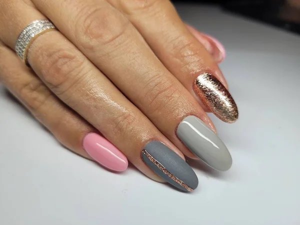 Piękne Kolorowe Paznokcie Ręcznie Manicure — Zdjęcie stockowe