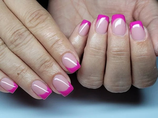 Belle Unghie Colorate Manicure Mano — Foto Stock