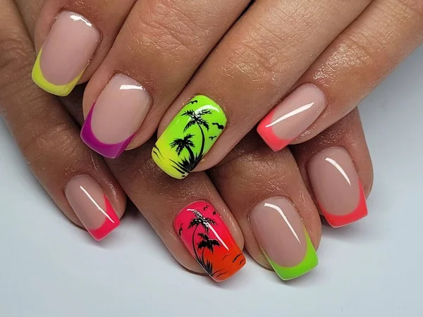 Hermosas Uñas Colores Manicura Mano — Foto de Stock