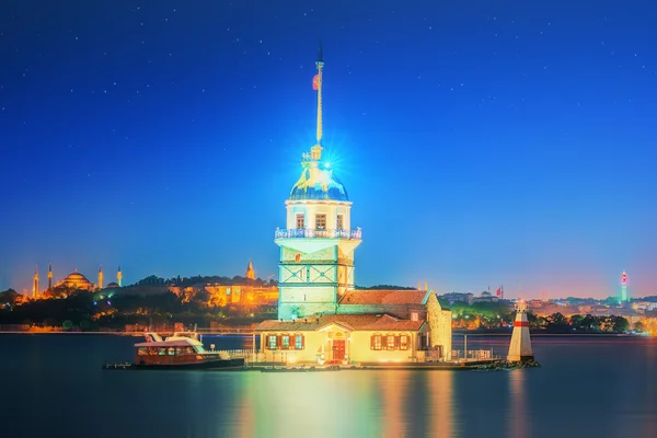 Maiden tower of kiz kulesi istanbul — Stockfoto