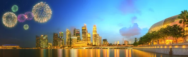 Hermosos fuegos artificiales en Marina Bay, Singapur —  Fotos de Stock