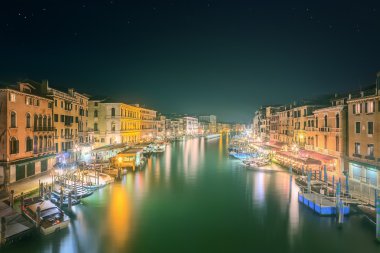 Canal Grande ve Venedik binalar için görüntüleyin