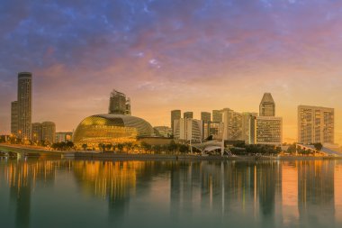 Singapur manzarası ve marina Bay görünümü
