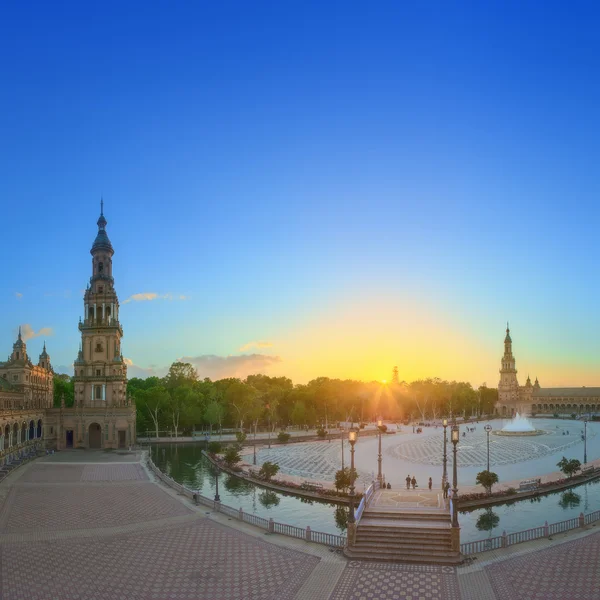 日没、スペイン、セビリアのスペイン広場 — ストック写真