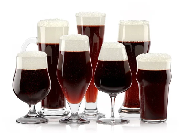 Set van verse stout bierglazen met schuim geïsoleerd op witte achtergrond. — Stockfoto