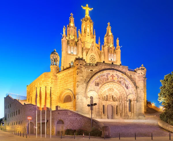 バルセロナの山にティビダボ教会 — ストック写真