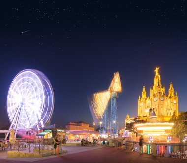 Eğlence Parkı ve tibidabo tapınakta