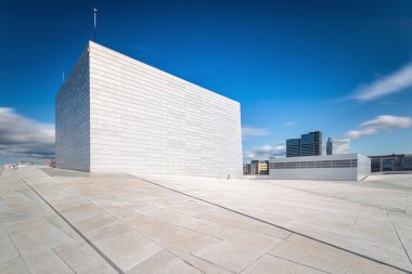 Oslo opera binası