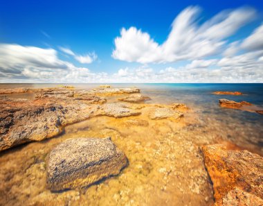 Mükemmel gökyüzü ve okyanus suyu