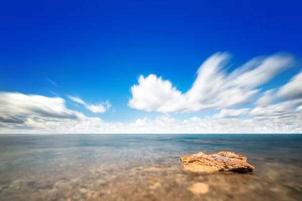 Perfect sky and water of ocean — Stock Photo, Image