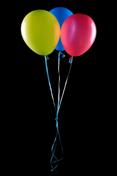 Luftballons fliegen isoliert — Stockfoto