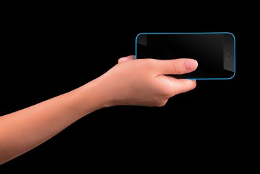el ile boş ekran siyah akıllı telefon tutarak