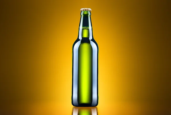 Otworzyć butelkę piwa mokre — Zdjęcie stockowe