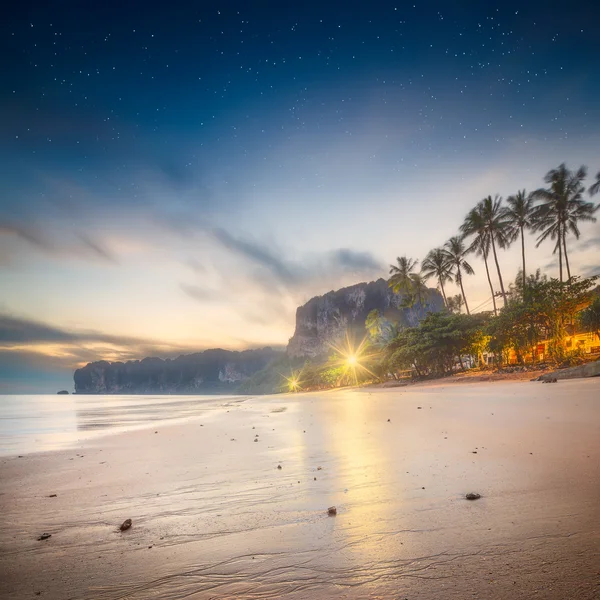 Beautiful beach with colorful sky, Thailand — Stock Photo, Image