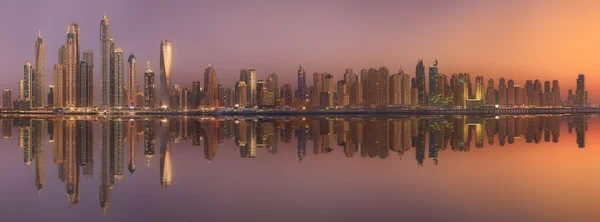 Det skönhet panoramat över Dubai marina. Förenade Arabemiraten — Stockfoto