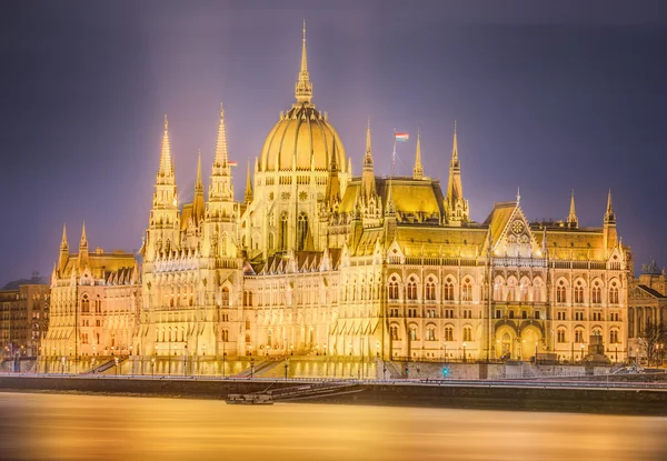 헝가리 의회 건물 광경, 부다페스트 — 스톡 사진