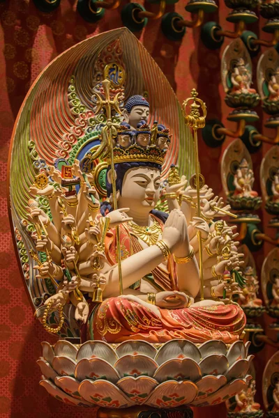 El Señor Buda en el Templo de la Reliquia Diente de Buda Chino, Singapur — Foto de Stock