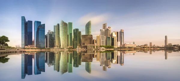 Singapore skyline en weergave van marina bay — Stockfoto