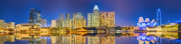 Singapur manzarası ve marina Bay görünümü — Stok fotoğraf