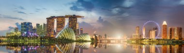 Singapur manzarası ve marina Bay görünümü