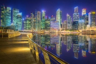 Singapur manzarası ve marina Bay görünümü