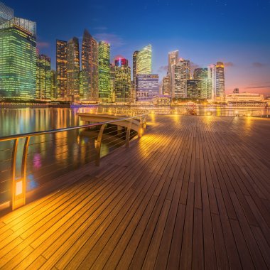 Singapur manzarası ve marina Bay görünümü