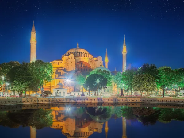 Hagia Sophia elején az éjszaka Isztambulban — Stock Fotó