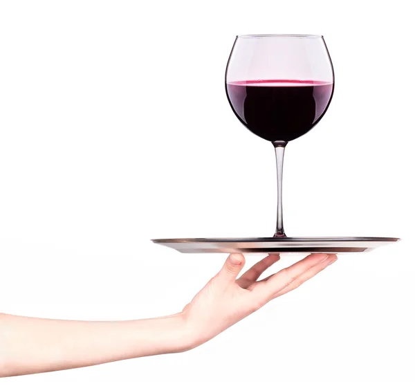 Servitriser holding bricka med glas rött vin — Stockfoto