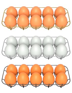 Beyaz şeffaf arkaplanda izole edilmiş beyaz ve kahverengi yumurtalarla dolu metal tepsiler. Yumurta çeşitliliği ve gıda endüstrisi kavramı