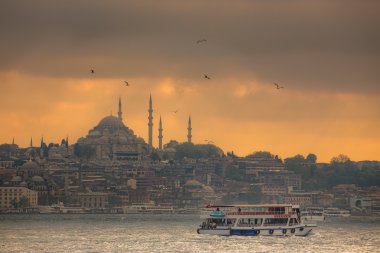 Boğaz ve deniz yelken Istanbul feribot