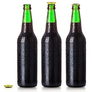Bira şişe soğuk damla izole kümesi