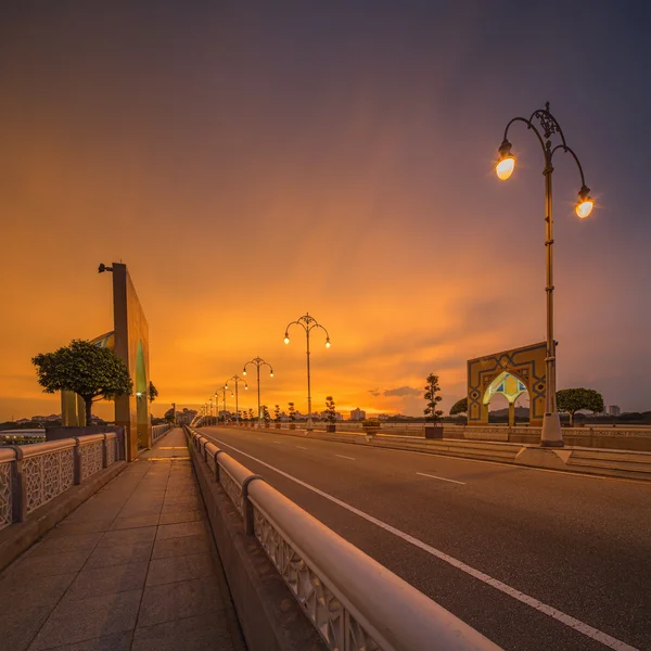 Landscape of modern bridge at sunrise, Putrajaya — Stock Photo, Image