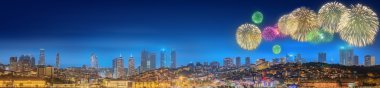 Güzel havai fişek ve Istanbul 'un cityscape