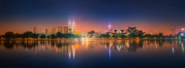 Kuala Lumpur gece sahne, Kültür Sarayı