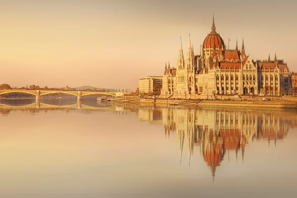 A Parlament épülete, Budapest — Stock Fotó