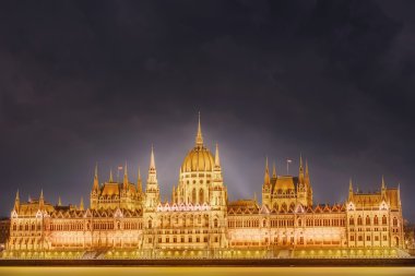 Macaristan Parlamento Binası, Budapeşte