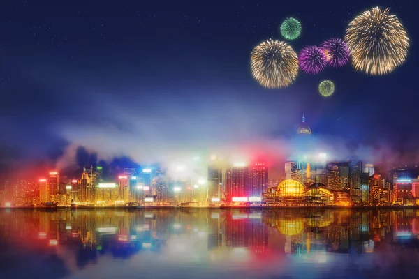 Gyönyörű tűzijátékok Hong Kong és a Financial district — Stock Fotó