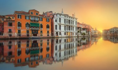 Canal Grande ve Akademi Venedik için görüntüleyin